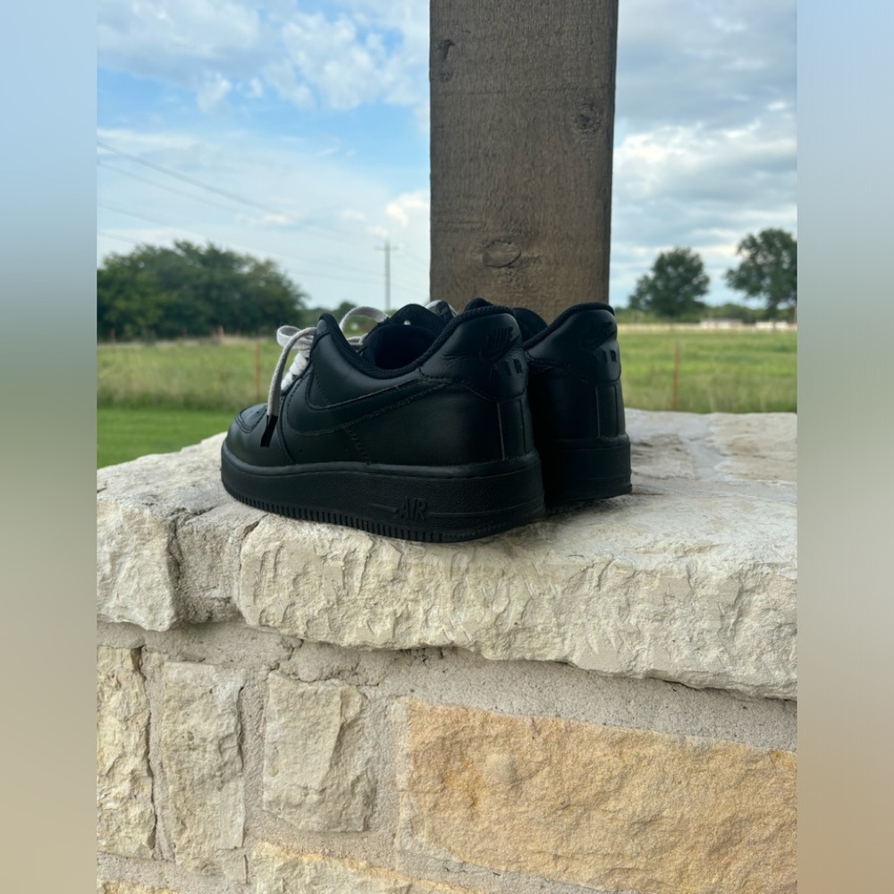 Nike Air Force 1 - Picture 4 of 7